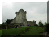 BlarneyCastle2.jpg (330381 bytes)